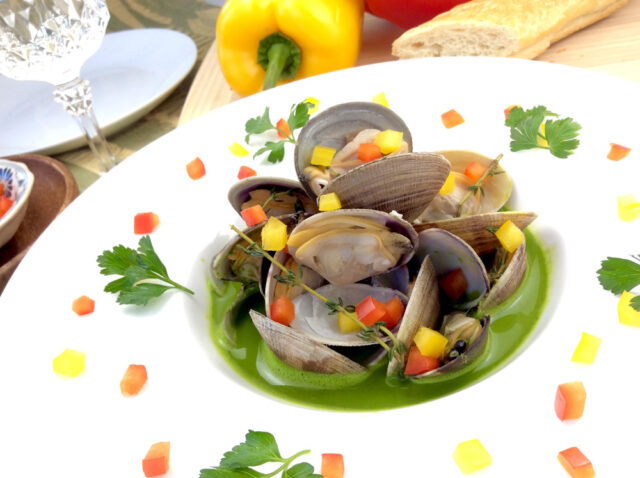 【Steamed clams with spring herb broth】Jay's Hacco-licious Recipes vol.23