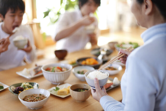 村上氏によれば、典型的な和食の朝食を希望予約する人の多くは関東出身者だとか