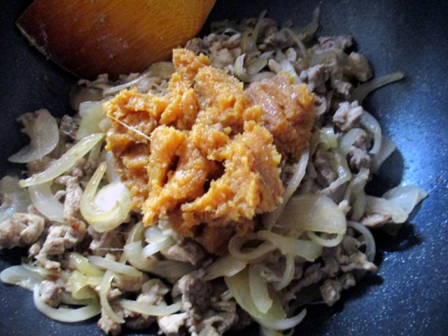 ごほうびごはん_豚肉_玉ねぎ_味噌_鹿児島の郷土食「豚みそ」を作る：haccola　発酵ライフを楽しむ「ハッコラ」