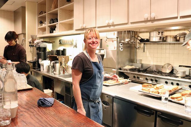 Katy is the chef who can satisfy your cravings for quality deli meats and sandwiches at Garden House Crafts, Daikanyama.