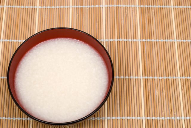 AMAZAKE (sweet fermented rice drink)