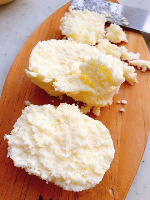 発酵バターを手作り！お家で簡単にできる自家製「発酵バター」の作り方・レシピ
