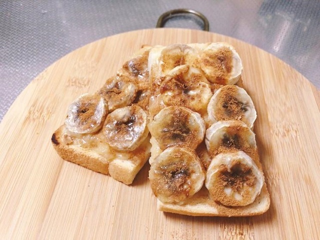 バナナとピーナッツバターのハニートースト